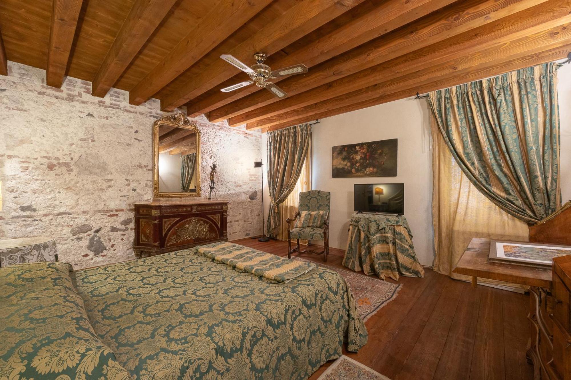 Locanda La Corte Dei Galli Carre Eksteriør billede