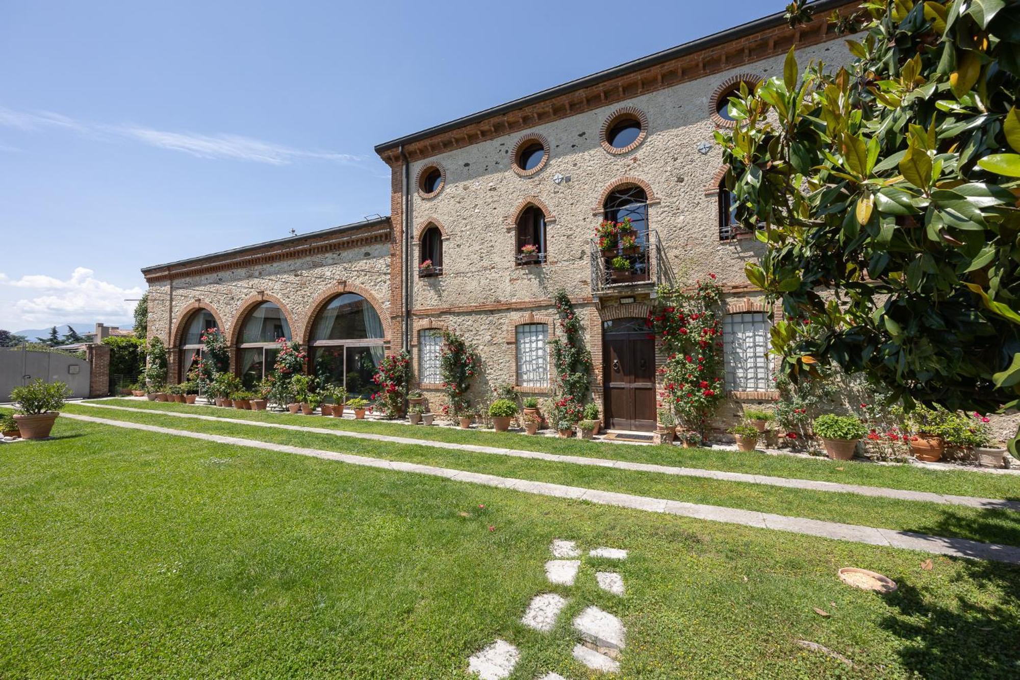 Locanda La Corte Dei Galli Carre Eksteriør billede