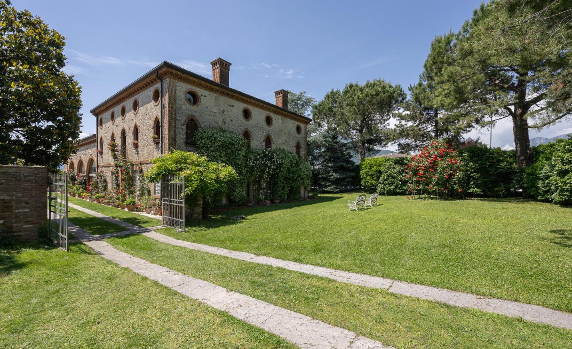 Locanda La Corte Dei Galli Carre Eksteriør billede