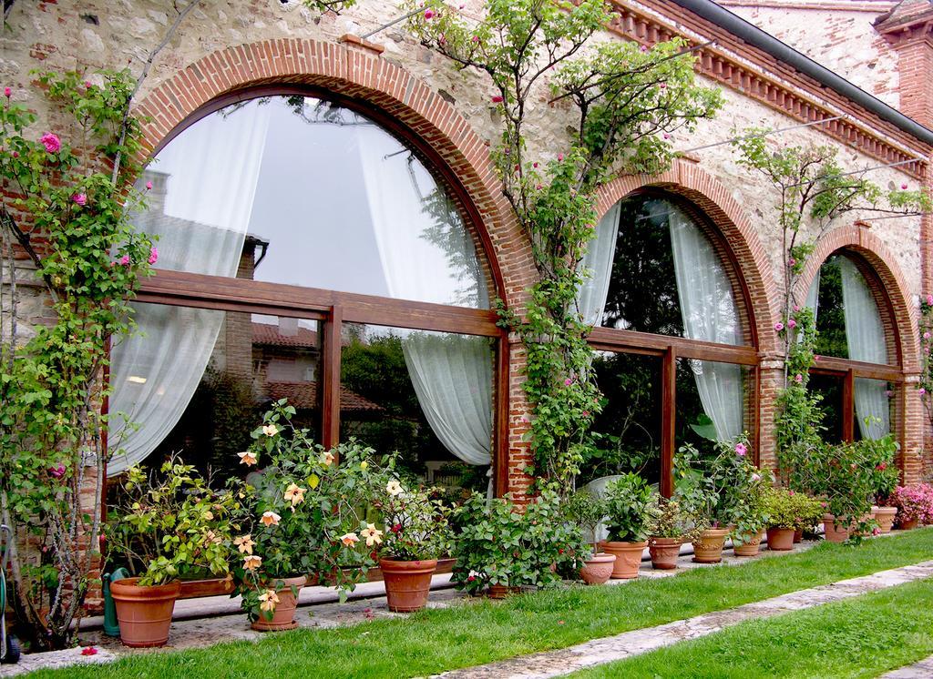 Locanda La Corte Dei Galli Carre Eksteriør billede