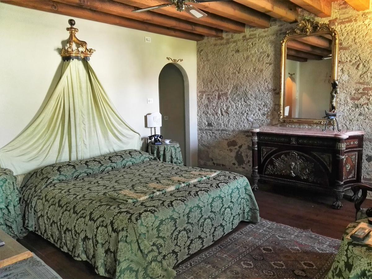 Locanda La Corte Dei Galli Carre Eksteriør billede